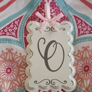 Metal Painted letter O for girl's room or nursery